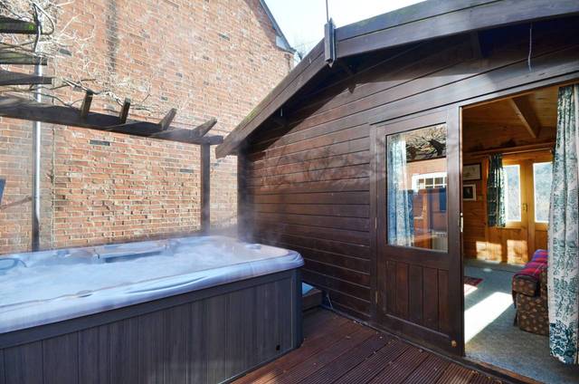  Image of 3 bedroom Detached house to rent in Bardsley Lane London SE10 at Bardsley Lane  Greenwich, SE10 9RF