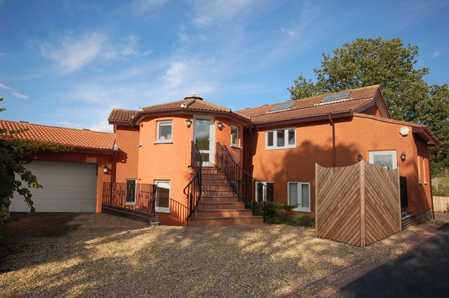  Image of 4 bedroom Detached house for sale in Oak Tree Court Tollerton Nottingham NG12 at Oak Tree Court  Tollerton, NG12 4HJ