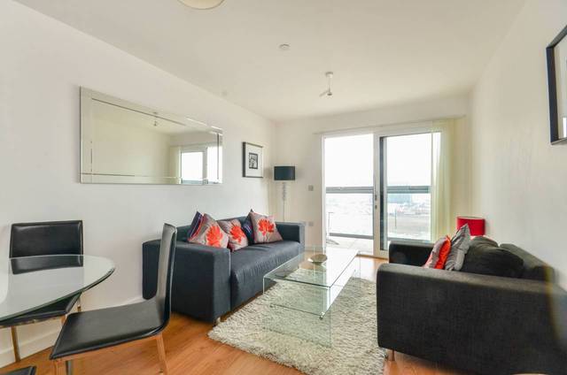  Image of 2 bedroom Flat for sale in Barge Walk London SE10 at Barge Walk  Greenwich, SE10 0FP
