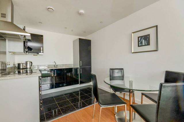  Image of 2 bedroom Flat for sale in Barge Walk London SE10 at Barge Walk  Greenwich, SE10 0FP