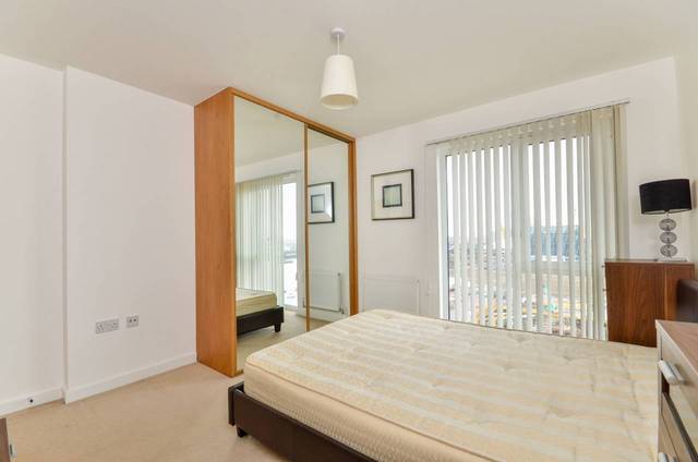  Image of 2 bedroom Flat for sale in Barge Walk London SE10 at Barge Walk  Greenwich, SE10 0FP