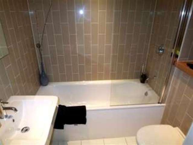  Image of 1 bedroom Flat to rent in Arboretum Place Barking IG11 at Cutmore Ropeworks  Barking, IG11 7GT