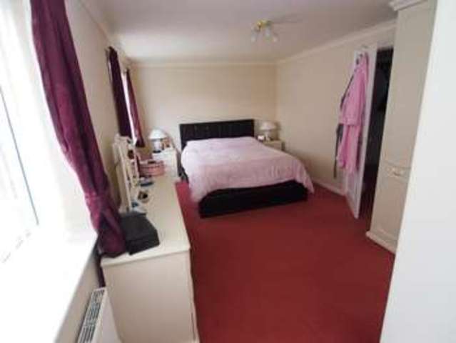  Image of 3 bedroom Detached house for sale in Barlow Road Chapel-En-Le-Frith High Peak SK23 at Chapel-en-le-Frith  High Peak, SK23 0NH