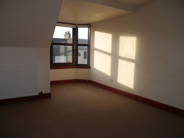  Image of 1 bedroom Flat to rent in Barn Street Strathaven ML10 at Strathaven South Lanarkshire South Lanarkshire, ML10 6LU