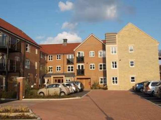  Image of 1 bedroom Flat for sale in Charles Brigg Avenue Howden Goole DN14 at Charles Briggs Avenue Howden Goole, DN14 7FA