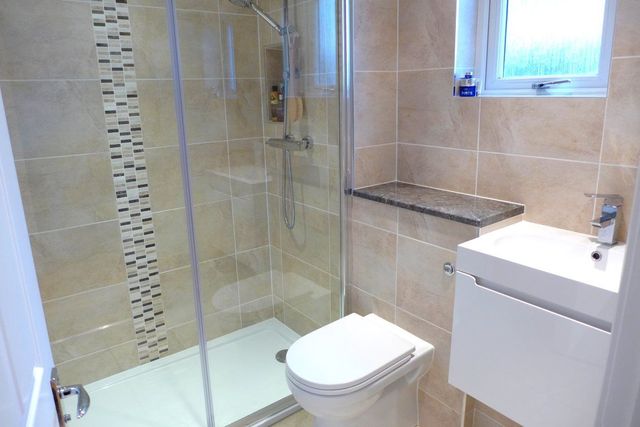  Image of 4 bedroom Detached house to rent in Barnton Loan Edinburgh EH4 at Barnton Edinburgh Edinburgh, EH4 6JQ