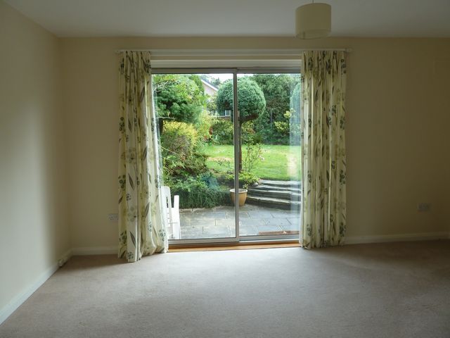  Image of 3 bedroom Semi-Detached house to rent in Barnton Park View Edinburgh EH4 at Barnton Edinburgh Edinburgh, EH4 6HH
