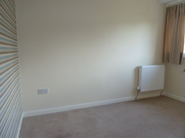  Image of 3 bedroom Semi-Detached house to rent in Barnton Park View Edinburgh EH4 at Barnton Edinburgh Edinburgh, EH4 6HH