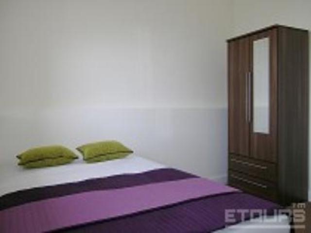  Image of 3 bedroom Flat to rent in Barnton Street Stirling FK8 at Stirling  Stirling, FK8 1NA