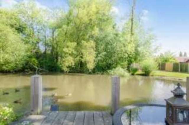  Image of 4 bedroom Bungalow for sale in Bawtry Road Bessacarr Doncaster DN4 at Bessacarr Doncaster Bessacarr, DN4 7AL