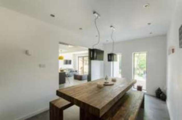  Image of 4 bedroom Bungalow for sale in Bawtry Road Bessacarr Doncaster DN4 at Bessacarr Doncaster Bessacarr, DN4 7AL