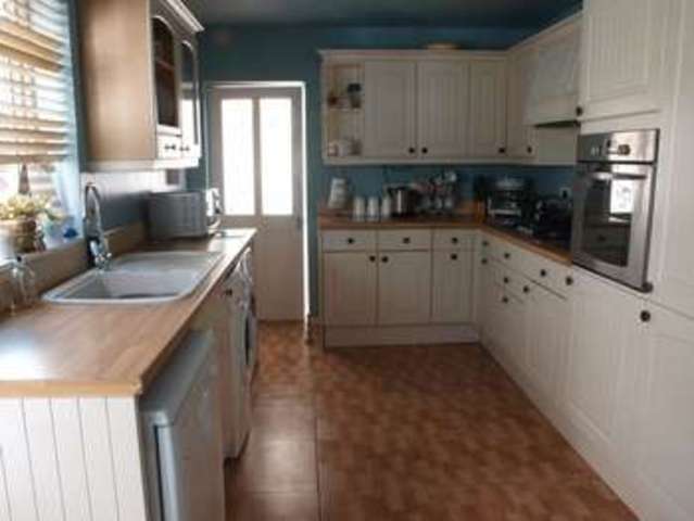  Image of 3 bedroom Semi-Detached house for sale in Beacon Hill Road Newark NG24 at Beacon Hill Road  Newark, NG24 2JJ
