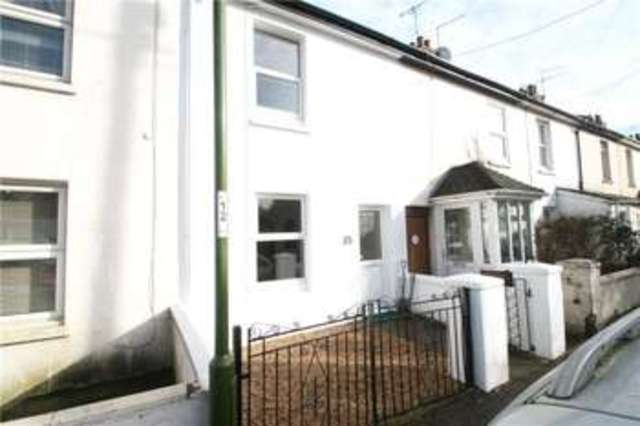  Image of 2 bedroom Terraced house to rent in Beaconsfield Road Wick Littlehampton BN17 at Littlehampton Wick, BN17 6LL