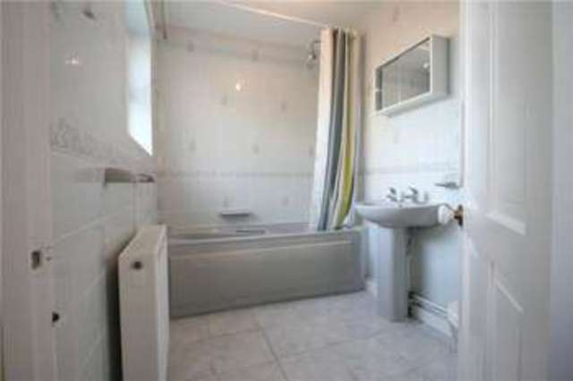  Image of 2 bedroom Terraced house to rent in Beaconsfield Road Wick Littlehampton BN17 at Littlehampton Wick, BN17 6LL