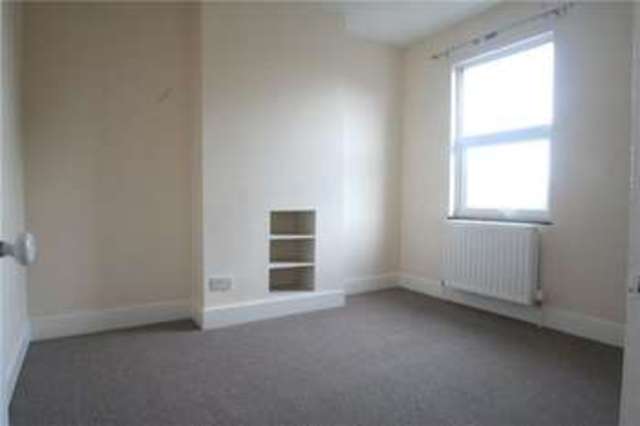  Image of 2 bedroom Terraced house to rent in Beaconsfield Road Wick Littlehampton BN17 at Littlehampton Wick, BN17 6LL