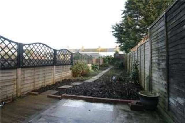  Image of 2 bedroom Terraced house to rent in Beaconsfield Road Wick Littlehampton BN17 at Littlehampton Wick, BN17 6LL