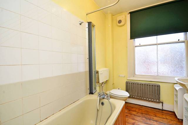  Image of 2 bedroom Flat for sale in Beatty Road London N16 at Beatty Road  Hackney, N16 8EB