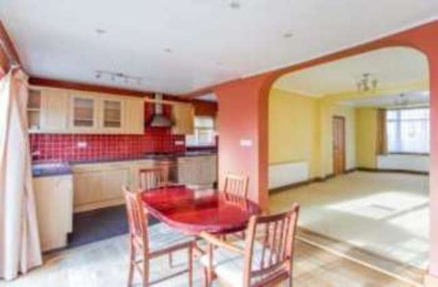  Image of 3 bedroom Semi-Detached house for sale in Beauchamp Road Warwick CV34 at Warwick Warwickshire Warwick, CV34 5NU