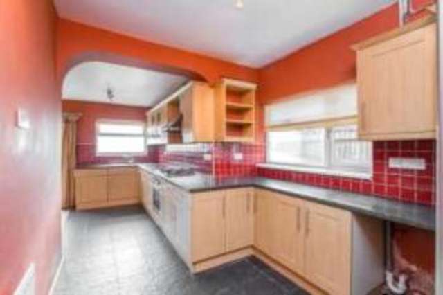  Image of 3 bedroom Semi-Detached house for sale in Beauchamp Road Warwick CV34 at Warwick Warwickshire Warwick, CV34 5NU