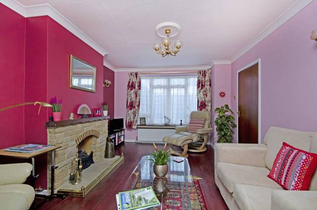  Image of 3 bedroom Detached house for sale in Beck Lane Beckenham BR3 at Beck Lane  Beckenham, BR3 4RG