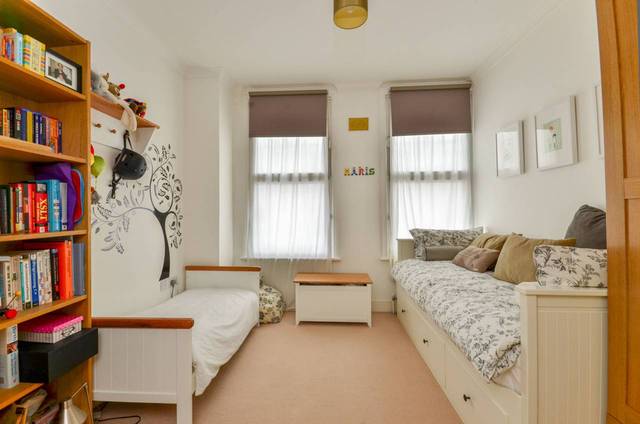  Image of 2 bedroom Flat for sale in Beckenham Road Beckenham BR3 at Beckenham Road  Beckenham, BR3 4PS
