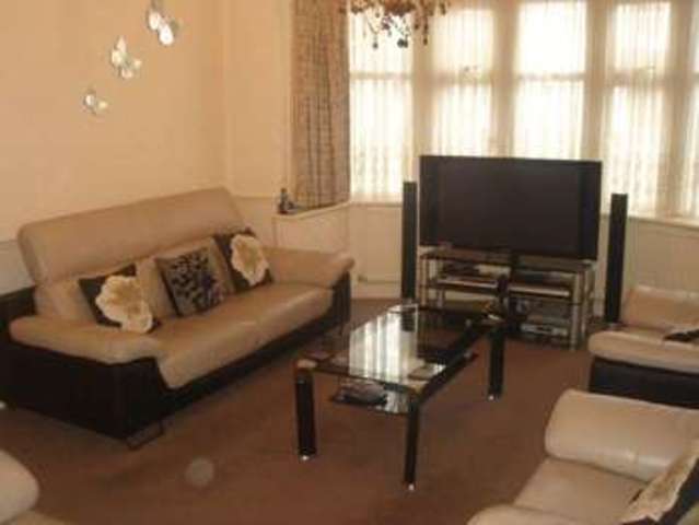  Image of 4 bedroom Semi-Detached house for sale in Becmead Avenue Queensbury Harrow HA3 at Becmead Avenue  Harrow, HA3 8HD