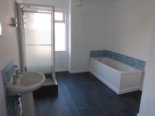  Image of 4 bedroom Terraced house to rent in Bedford Road Bootle L20 at Bedford Road  Bootle, L20 2DR