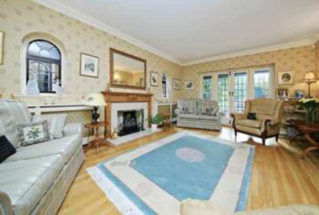  Image of 4 bedroom Detached house for sale in Bedford Road Northwood HA6 at Moor Park  Northwood, HA6 2AZ