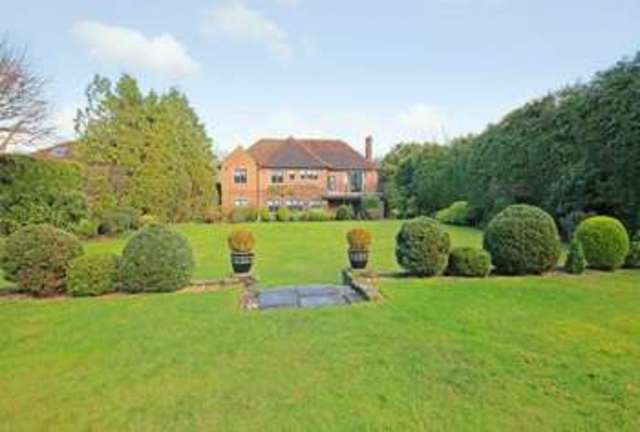  Image of 4 bedroom Detached house for sale in Bedford Road Northwood HA6 at Moor Park  Northwood, HA6 2AZ