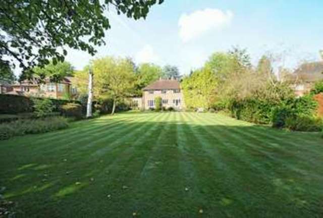  Image of 4 bedroom Detached house for sale in Bedford Road Northwood HA6 at Moor Park  Northwood, HA6 2BA