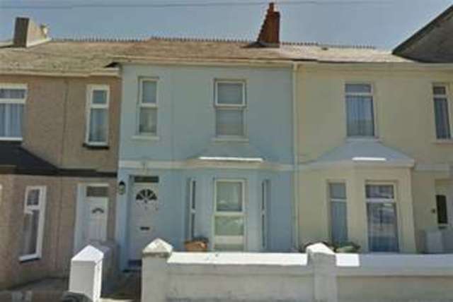  Image of 2 bedroom Detached house to rent in Beech Avenue Plymouth PL4 at Plymouth, PL4 0QQ