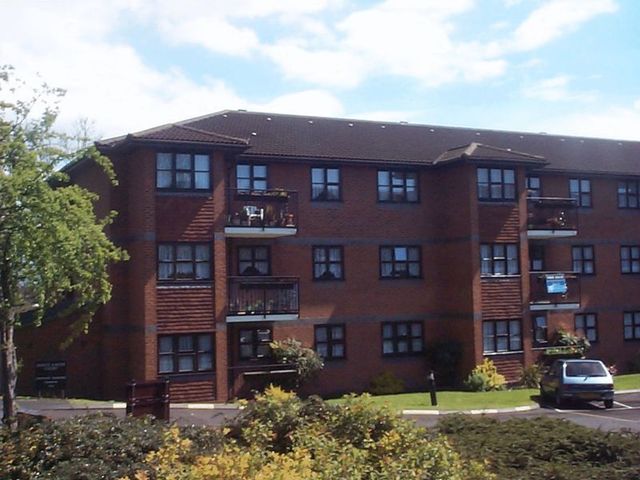  Image of 2 bedroom Retirement Property for sale in London Road Crayford Dartford DA1 at London Road  Crayford, DA1 4EB