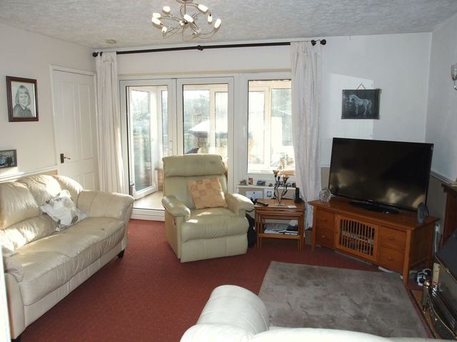  Image of 3 bedroom Semi-Detached house for sale in Beeches Road Loughborough LE11 at Beeches Road  LOUGHBOROUGH, LE11 2NS