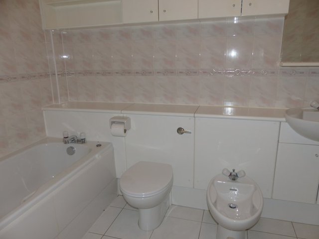  Image of 6 bedroom Town House to rent in Beechmount Park Edinburgh EH12 at Murrayfield Edinburgh Edinburgh, EH12 5YT