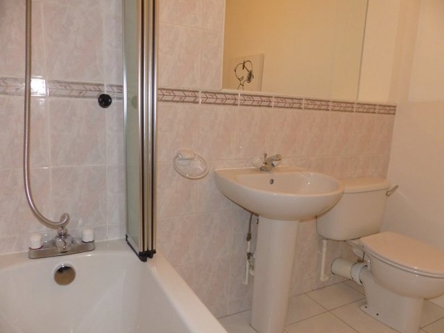 Image of 6 bedroom Town House to rent in Beechmount Park Edinburgh EH12 at Murrayfield Edinburgh Edinburgh, EH12 5YT