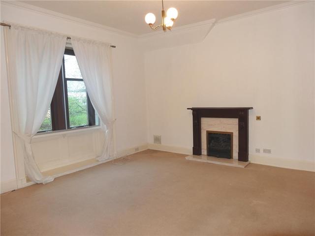  Image of 3 bedroom Flat to rent in Beith Road Johnstone PA5 at Johnstone Renfrewshire Renfrewshire, PA5 0SE