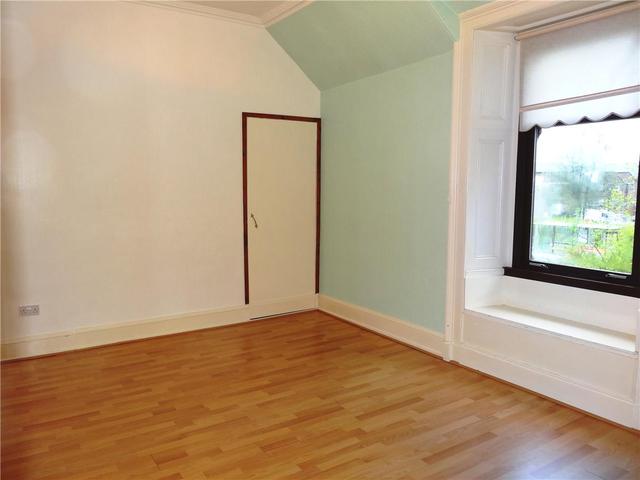  Image of 3 bedroom Flat to rent in Beith Road Johnstone PA5 at Johnstone Renfrewshire Renfrewshire, PA5 0SE