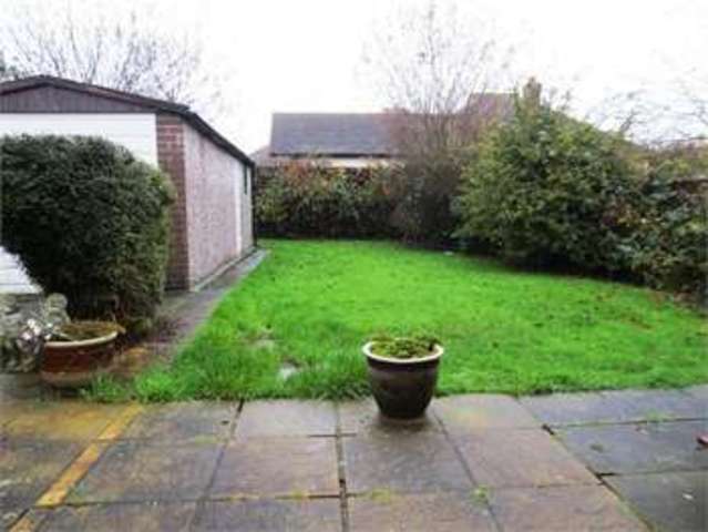  Image of 4 bedroom Detached house for sale in Belfairs Park Drive Leigh-on-Sea SS9 at Belfairs park drive Leigh on sea Eastwood, SS9 4TS