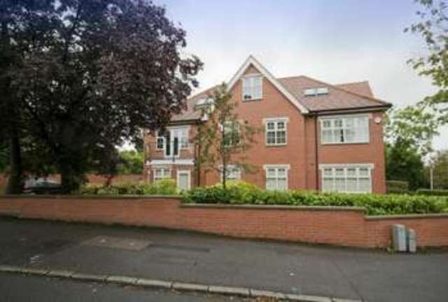  Image of 3 bedroom Flat for sale in Watford Road Northwood HA6 at Northwood, HA6 3FE
