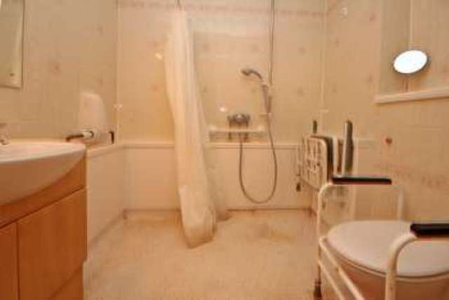  Image of 1 bedroom Flat for sale in Belle Vue Road Southbourne Bournemouth BH6 at Belle Vue Road Southbourne Bournemouth, BH6 3DF