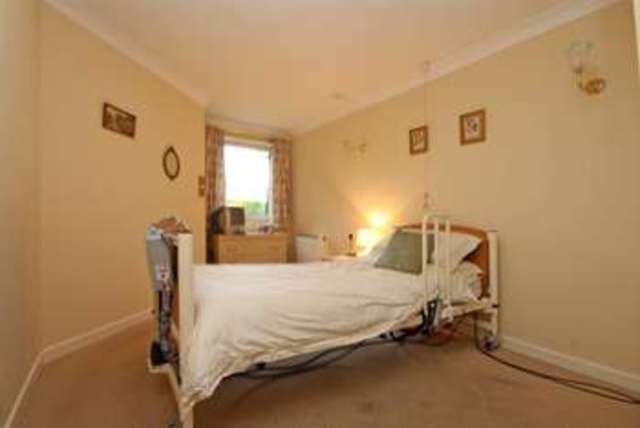  Image of 1 bedroom Flat for sale in Belle Vue Road Southbourne Bournemouth BH6 at Belle Vue Road Southbourne Bournemouth, BH6 3DF