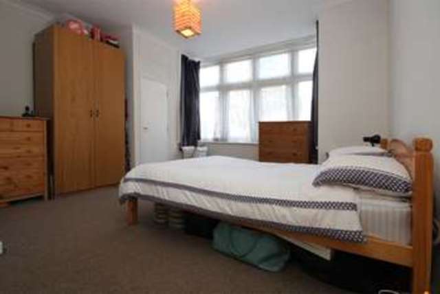  Image of 1 bedroom Flat for sale in Belle Vue Road Southbourne Bournemouth BH6 at Belle Vue Road Southbourne Bournemouth, BH6 3EP