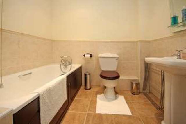  Image of 2 bedroom Flat for sale in Belle Vue Road Southbourne Bournemouth BH6 at Belle Vue Road Southbourne Bournemouth, BH6 3EL