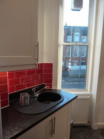  Image of 1 bedroom Flat to rent in Bellevue Road Edinburgh EH7 at Broughton Edinburgh Edinburgh, EH7 4DL