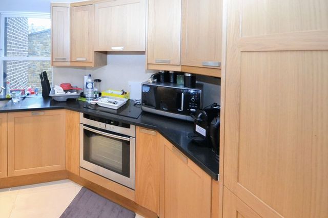  Image of 1 bedroom Flat to rent in Bentinck Street London W1U at Bentinck Street  London, W1U 2EQ