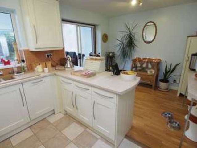  Image of 3 bedroom End of Terrace for sale in Beresford Avenue Chapel-En-Le-Frith High Peak SK23 at Chapel-en-le-Frith  High Peak, SK23 0PZ