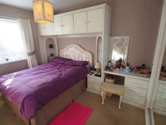  Image of 3 bedroom End of Terrace for sale in Beresford Avenue Chapel-En-Le-Frith High Peak SK23 at Chapel-en-le-Frith  High Peak, SK23 0PZ