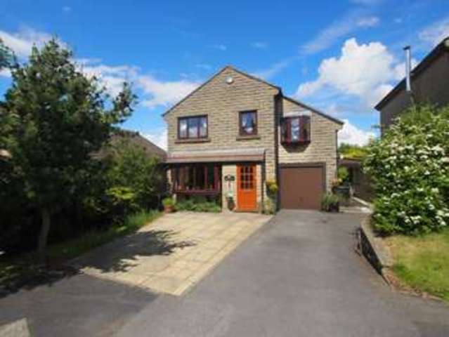  Image of 4 bedroom Detached house for sale in Beresford Avenue Chapel-En-Le-Frith High Peak SK23 at Chapel-en-le-Frith  High Peak, SK23 0PZ