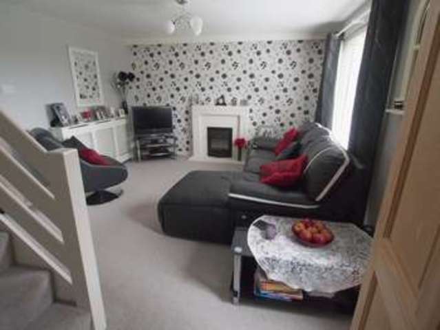  Image of 3 bedroom End of Terrace for sale in Beresford Avenue Chapel-En-Le-Frith High Peak SK23 at Chapel-en-le-Frith  High Peak, SK23 0PZ