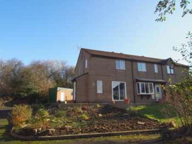  Image of 3 bedroom End of Terrace for sale in Beresford Avenue Chapel-En-Le-Frith High Peak SK23 at Chapel-en-le-Frith  High Peak, SK23 0PZ
